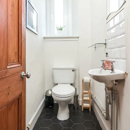Lovely Central Edinburgh Apartment Exterior photo